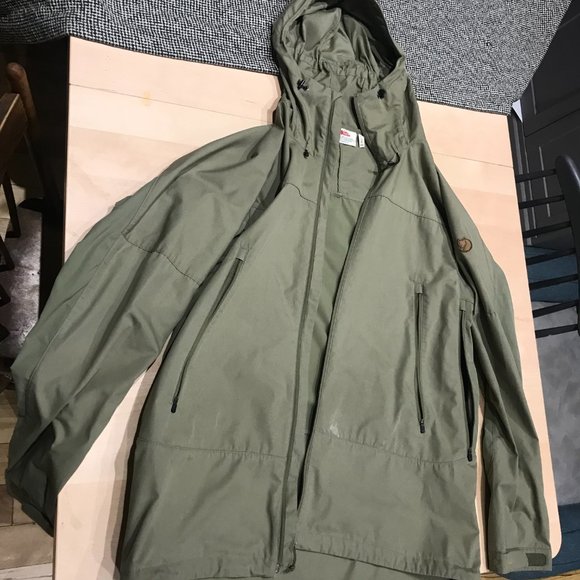 Fjallraven Abisko Lite Trekking Jacket - Picture 2 of 12